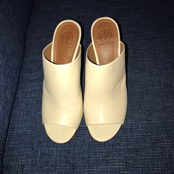 TORY BURCH CREAM MULE HEELS - Picture 3 of 6